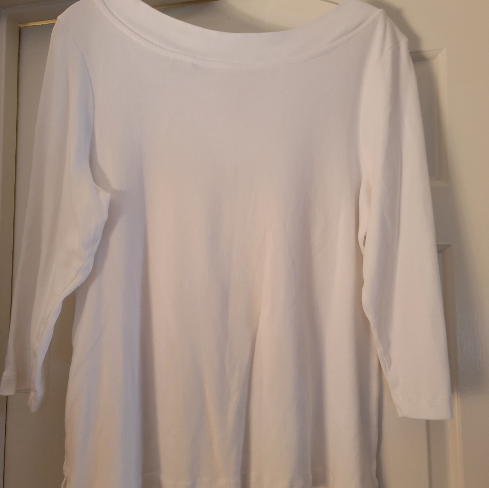 Chico's Size 2 White Top (Fits Like A Chico's Size 3) - Picture 2 of 6